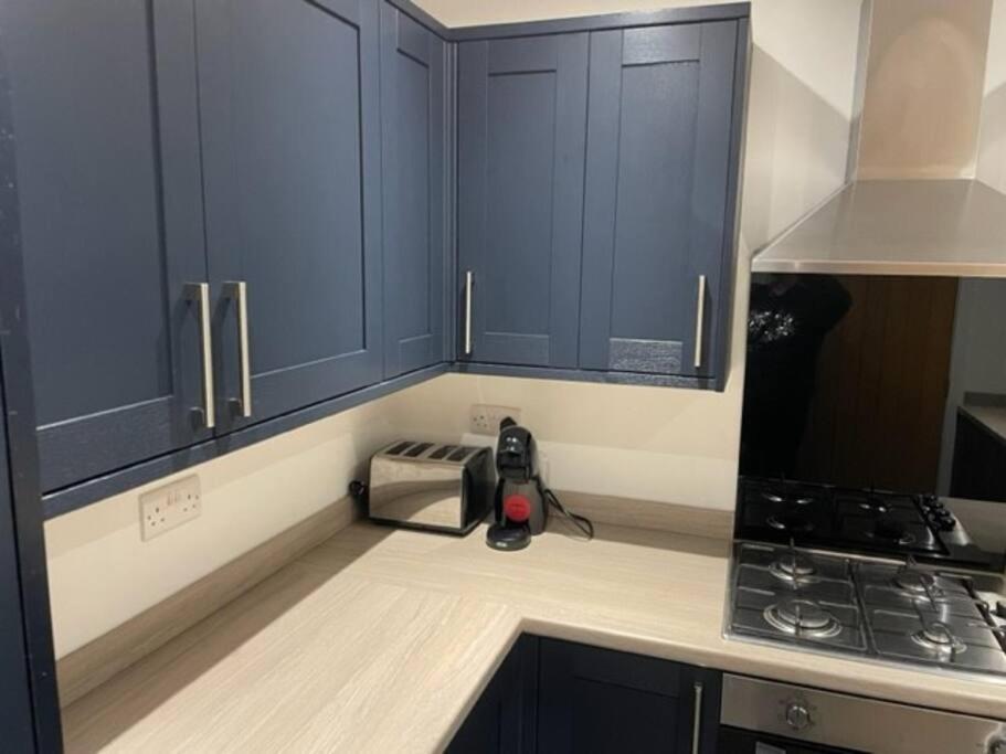 Immaculate House In 2 Holiday home